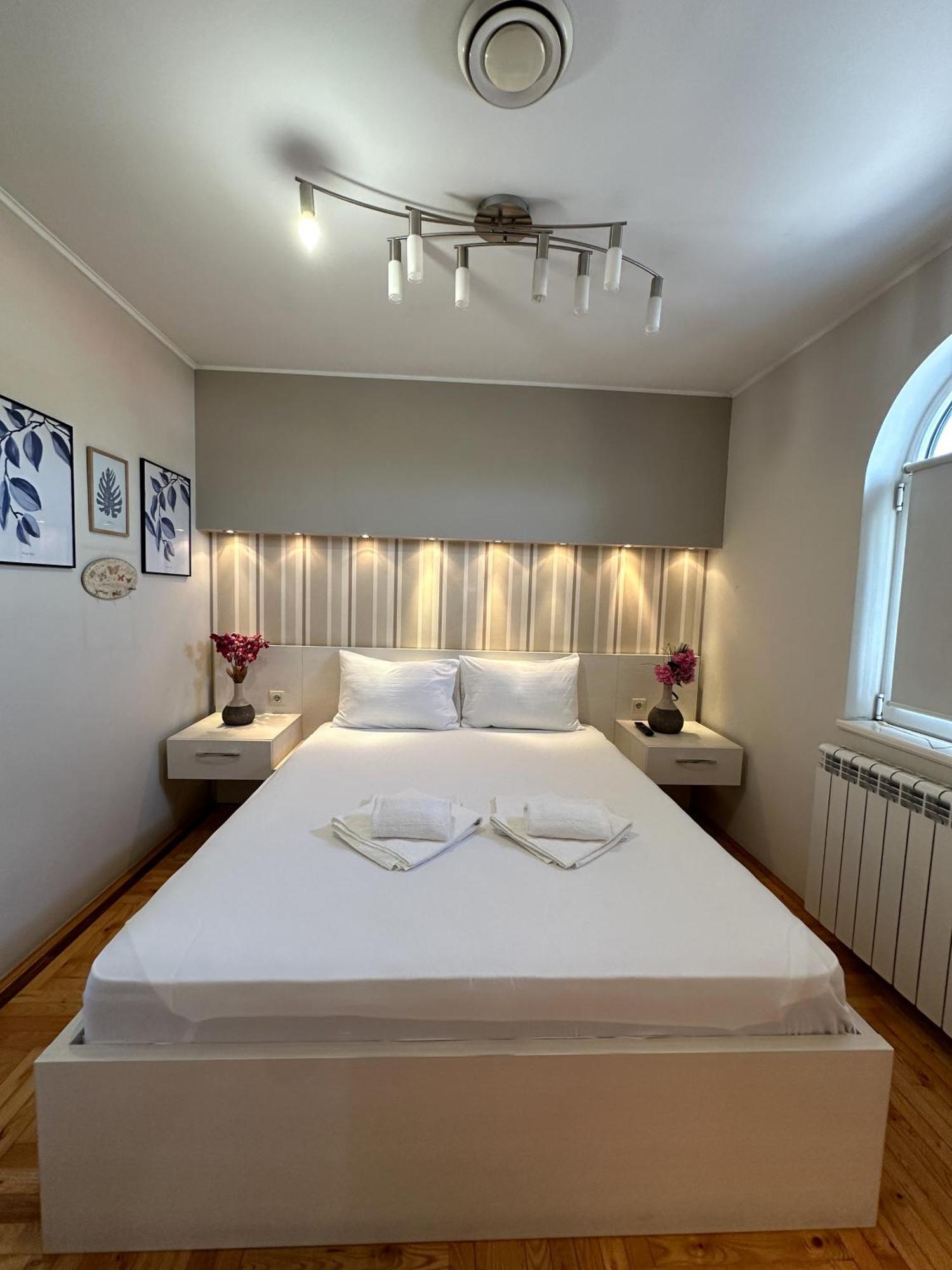Lovely Apartments Free Street Parking Novi Sad Ngoại thất bức ảnh