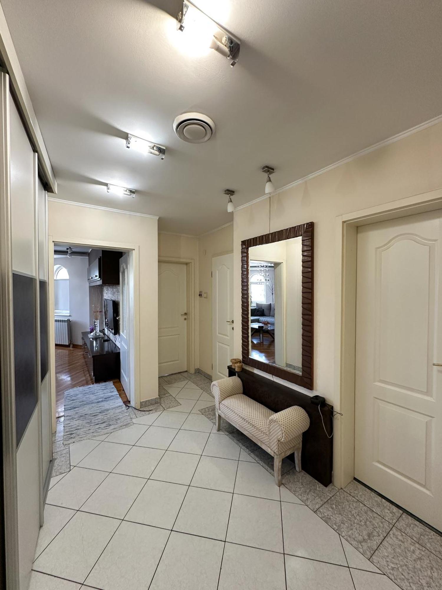 Lovely Apartments Free Street Parking Novi Sad Ngoại thất bức ảnh